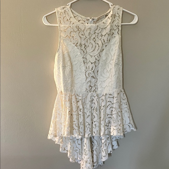 whyte eyelash Tops - Chic Lace Peplum Bodysuit - Cream